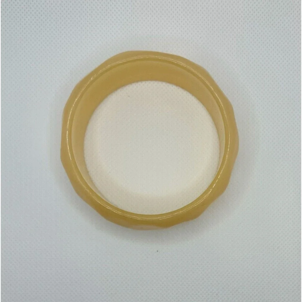Vintage Faceted Cream Beige Resin Bangle Bracelet